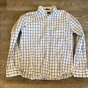 Blue and White Casual Button Down Shirt with Classic Check Pattern